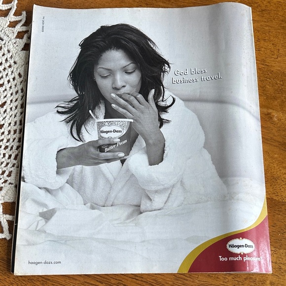 George Magazine August 2000 Issue - Picture 2 of 4